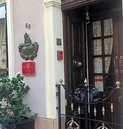 Hotel Kristu Re *