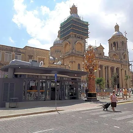 Hotel Kristu Re